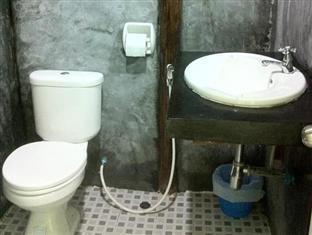 Apache Top Hill Hostel Phi Phi-eilanden Buitenkant foto
