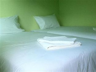 Apache Top Hill Hostel Phi Phi-eilanden Buitenkant foto